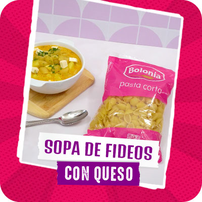 Sopa de fideos con queso