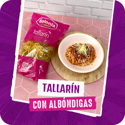 Tallarín con albóndigas
