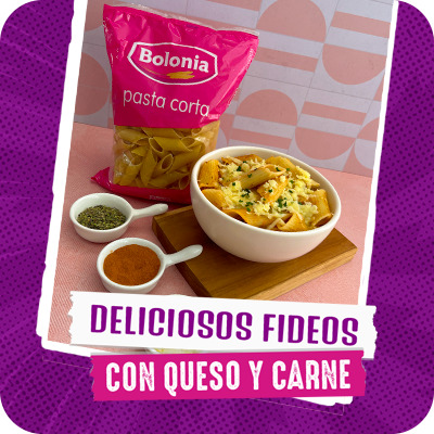 Deliciosos fideos con queso y carne