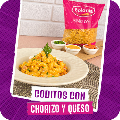 Coditos con chorizo y queso