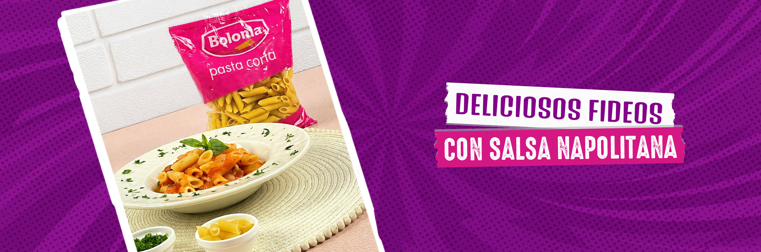 Deliciosos fideos con salsa napolitana