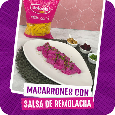 Macarrones con salsa de remolacha