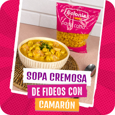 Sopa cremosa de fideos con camarón